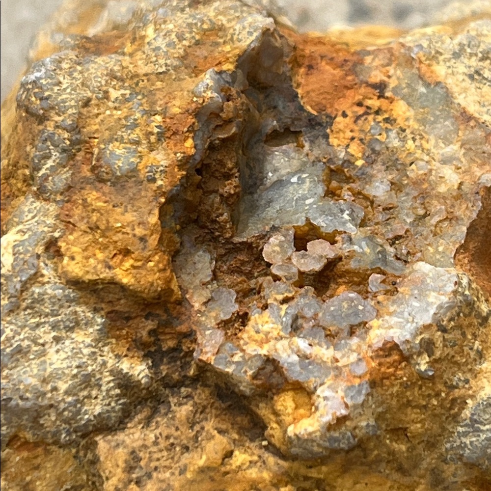 Raw Sandstone Rock With Quartz & Chert Flint Deposits Remote TN Mountains - Picture 4 of 8